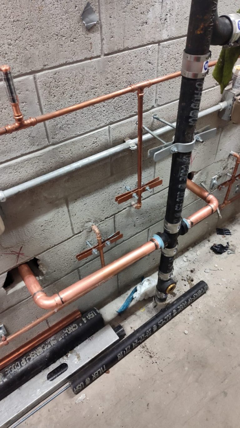 3FD4B00D-5272-4FB9-8EC0-A2A804045416-768x1366 Projects