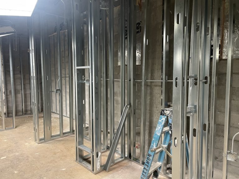 5EADD6C1-36ED-4818-9A1F-F2460FEF94D1-768x576 Projects